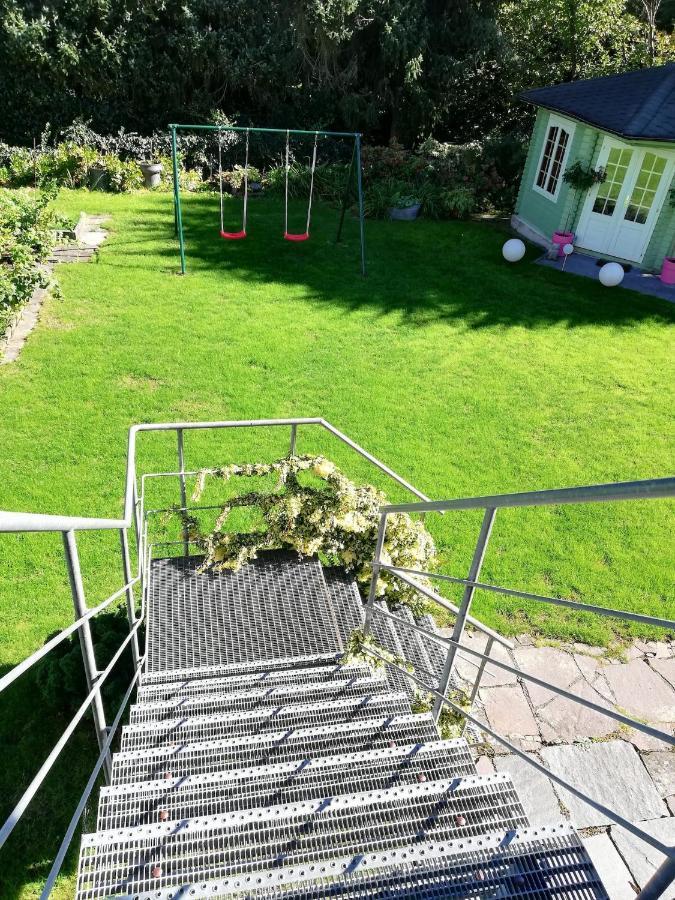 Exklusive Lage, Sehr Grosse Mit Gartenblick - Haemmerle Rot Apartment Konstanz