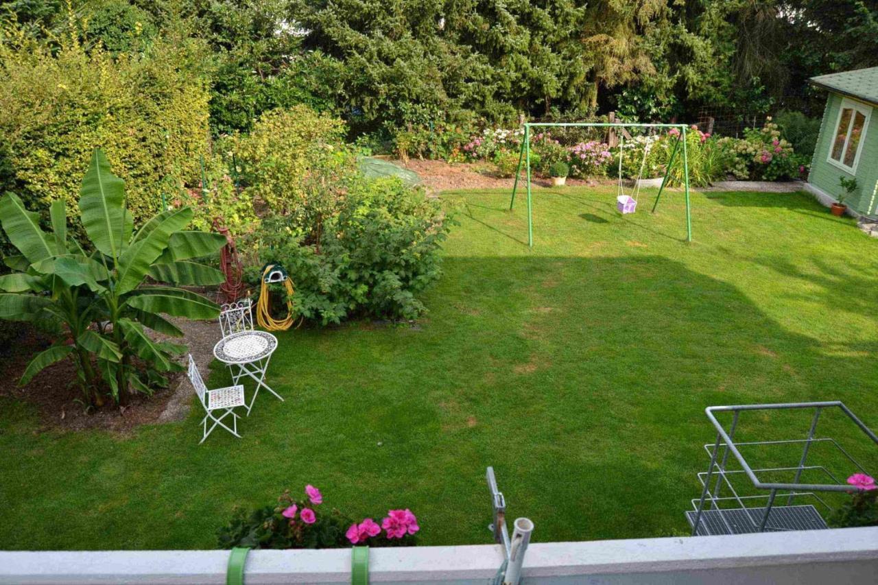 Exklusive Lage, Sehr Grosse Mit Gartenblick - Haemmerle Rot * Konstanz
